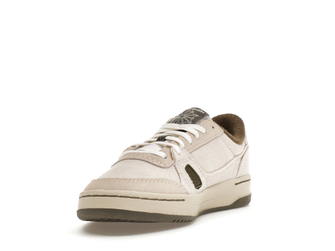 Vue 13 de Reebok LT Court Maharishi Alabaster