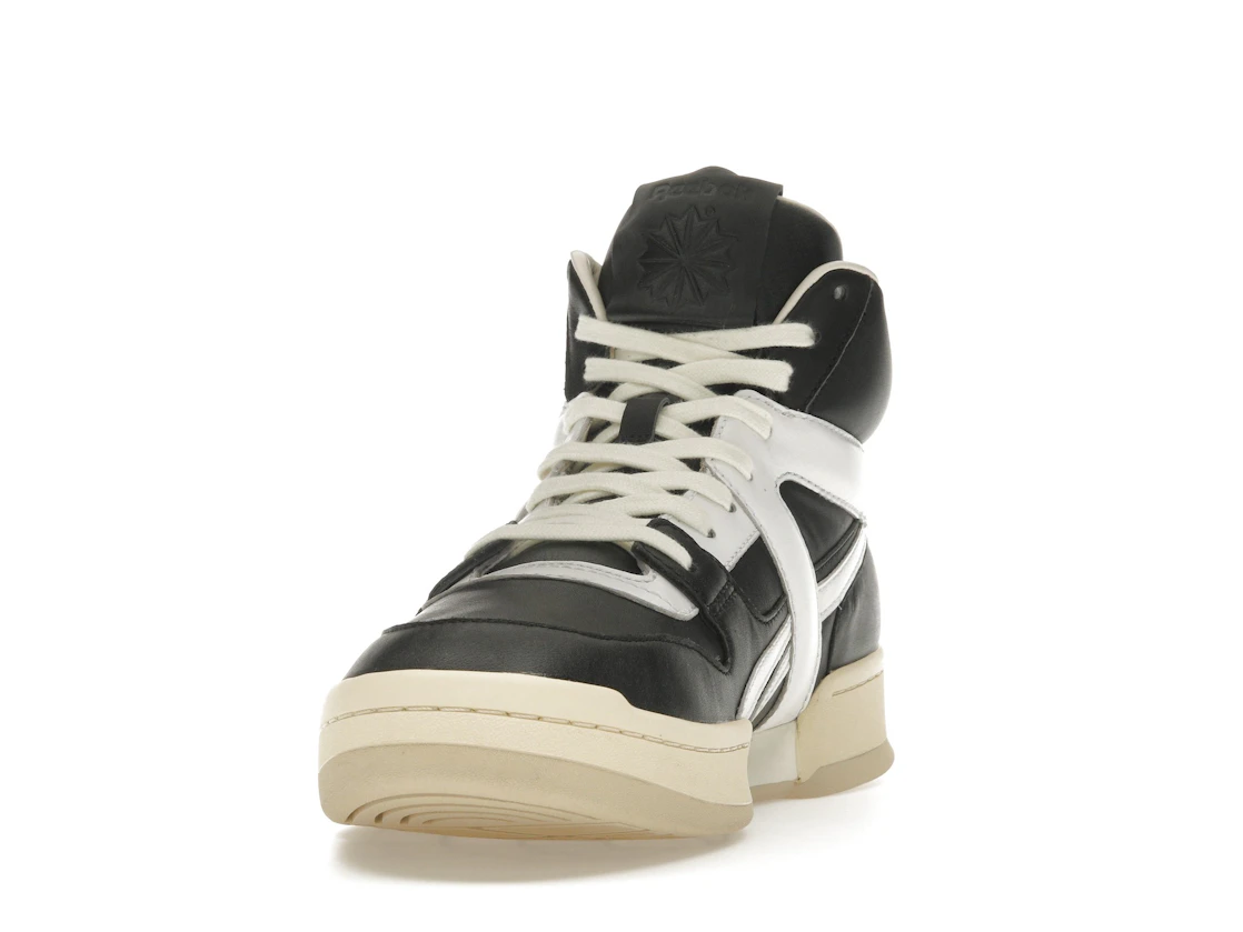 Vue 12 de Reebok LTD BB 5600 Black White