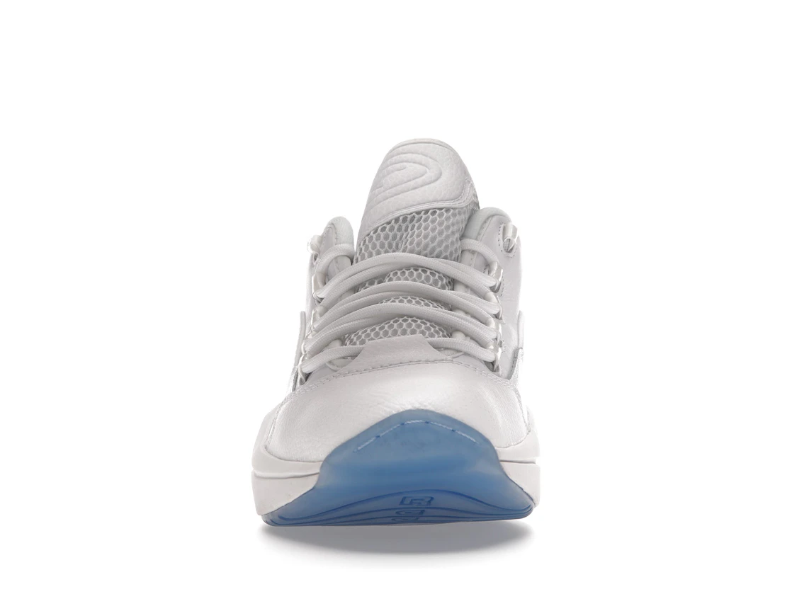 Vue 10 de Reebok Question Low White Clear Blue Sole