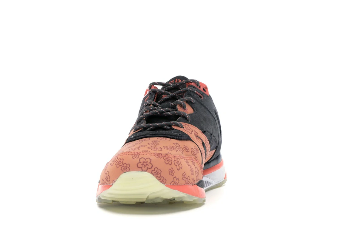 Vue 11 de Reebok Ventilator Major DC Cherry Blossom