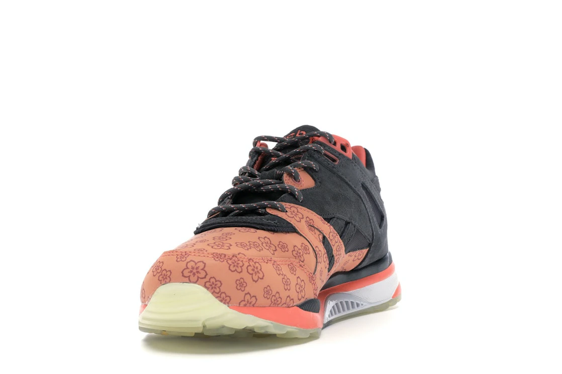 Vue 12 de Reebok Ventilator Major DC Cherry Blossom