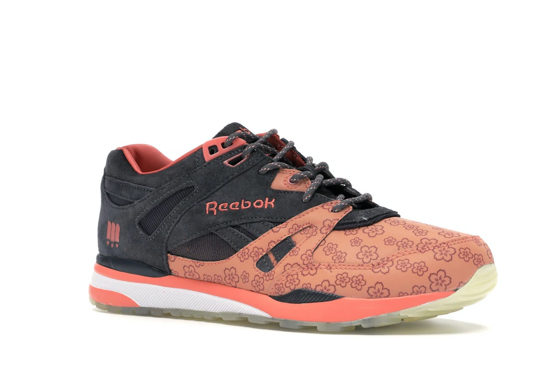 Vue 4 de Reebok Ventilator Major DC Cherry Blossom