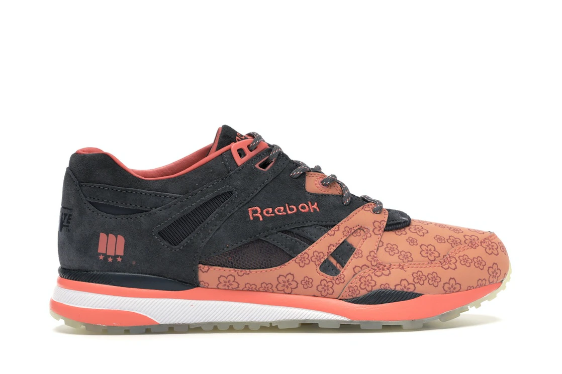 Vue 36 de Reebok Ventilator Major DC Cherry Blossom