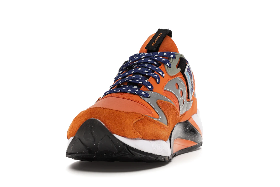 Vue 12 de Saucony Grid 9000 Extra Butter ACES