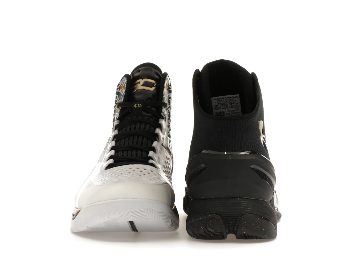 Vue 28 de Under Armour Curry 1 & 2 Back 2 Back MVP Pack (2016) (2 Pairs)