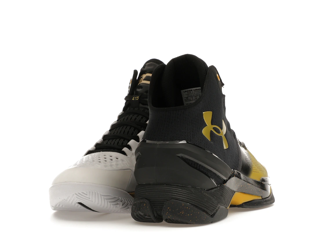Vue 30 de Under Armour Curry 1 & 2 Back 2 Back MVP Pack (2016) (2 Pairs)