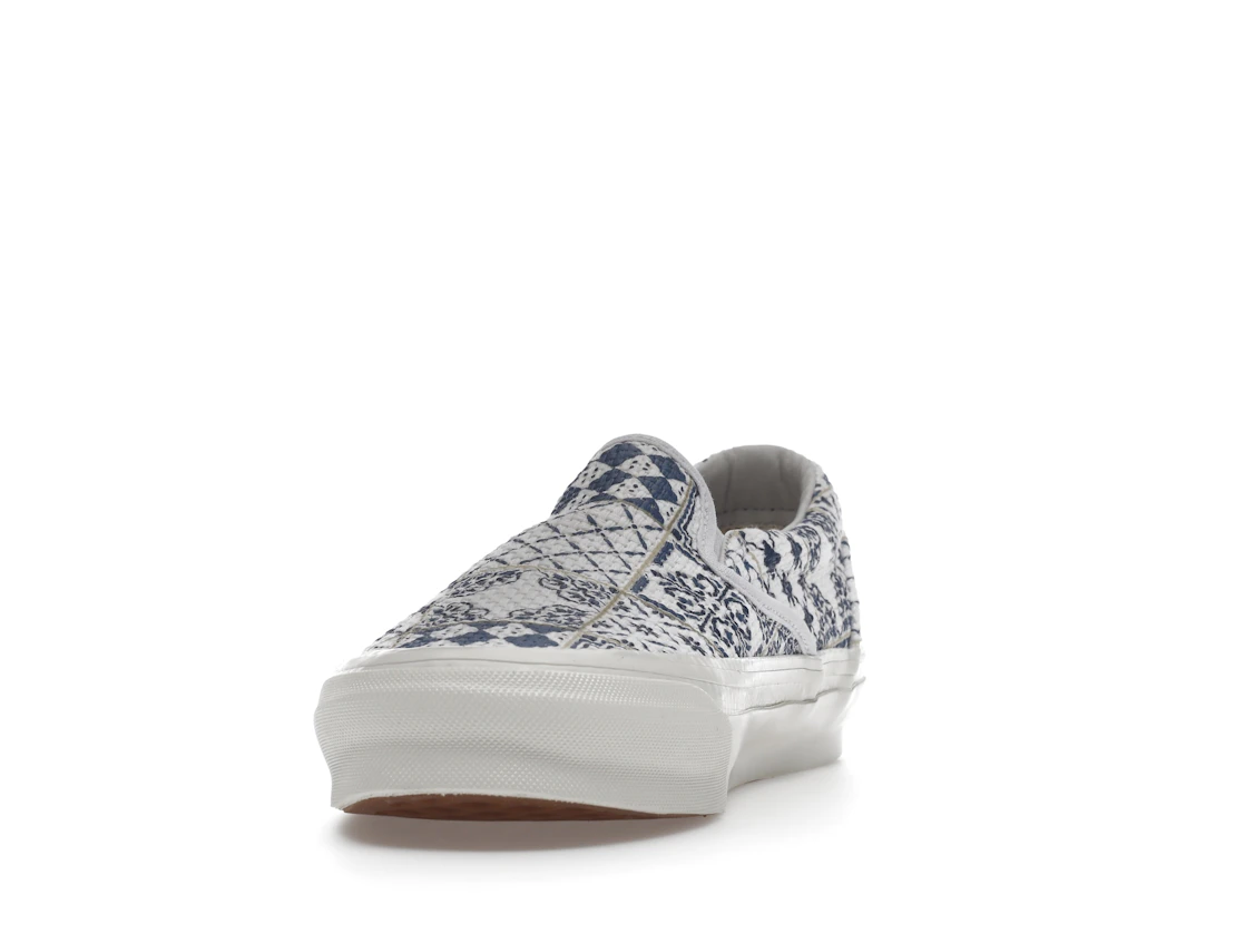 Vue 12 de Vans OG Classic Slip-On LX Kith for Vault Azulejo Tile