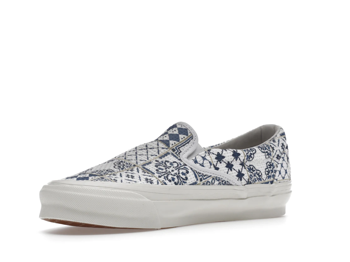 Vue 15 de Vans OG Classic Slip-On LX Kith for Vault Azulejo Tile