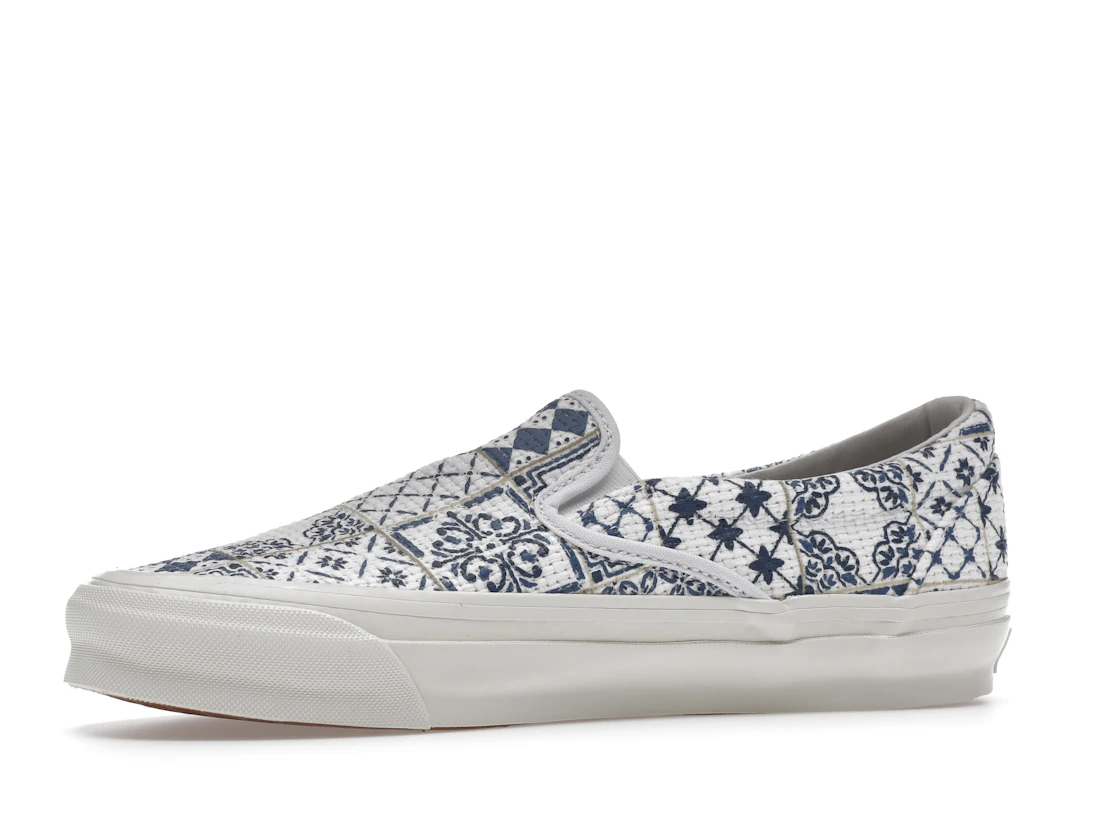 Vue 17 de Vans OG Classic Slip-On LX Kith for Vault Azulejo Tile