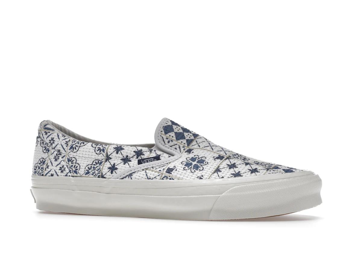 Vue 3 de Vans OG Classic Slip-On LX Kith for Vault Azulejo Tile