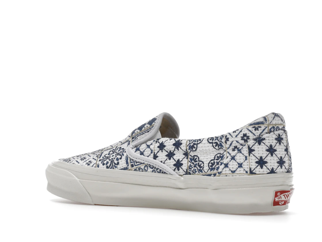 Vue 23 de Vans OG Classic Slip-On LX Kith for Vault Azulejo Tile