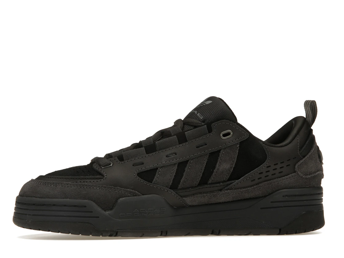Vue 18 de adidas ADI2000 Triple Black