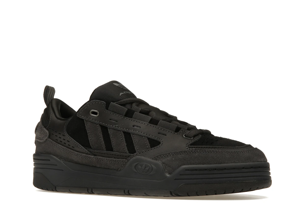 Vue 4 de adidas ADI2000 Triple Black