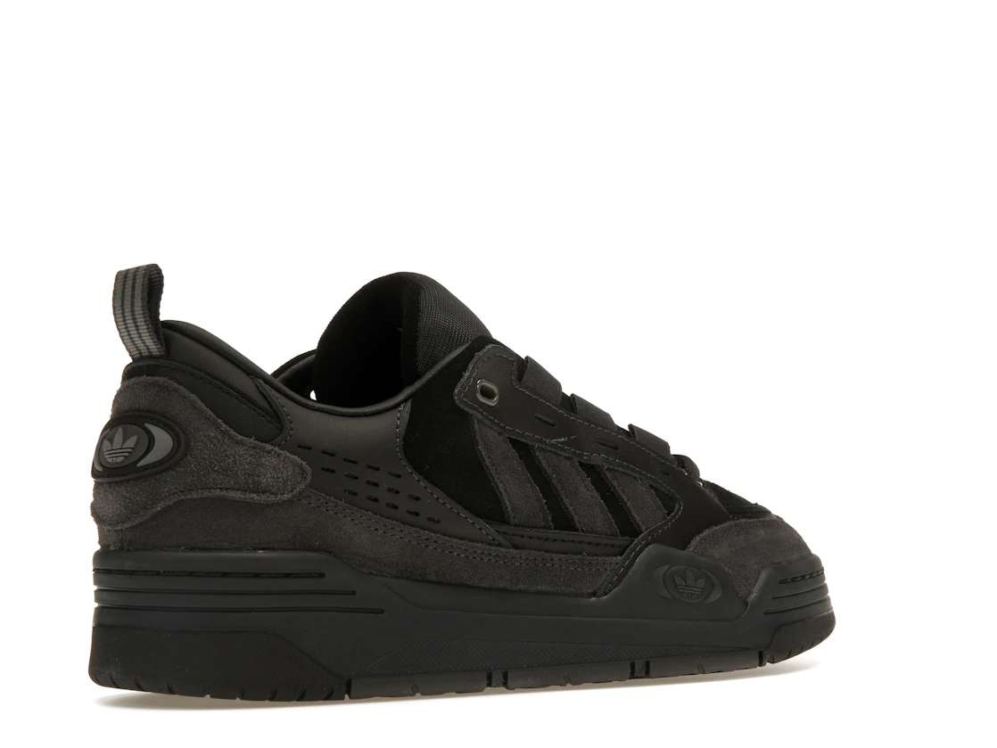 Vue 33 de adidas ADI2000 Triple Black
