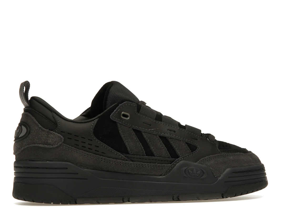 Vue 35 de adidas ADI2000 Triple Black