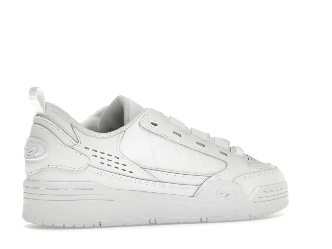Vue 34 de adidas ADI2000 Triple White