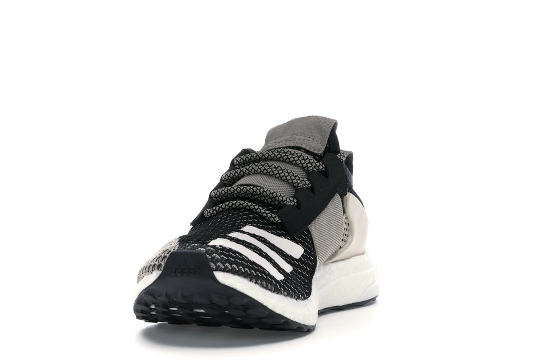 Vue 12 de adidas ADO Ultra Boost Day One Clear Brown