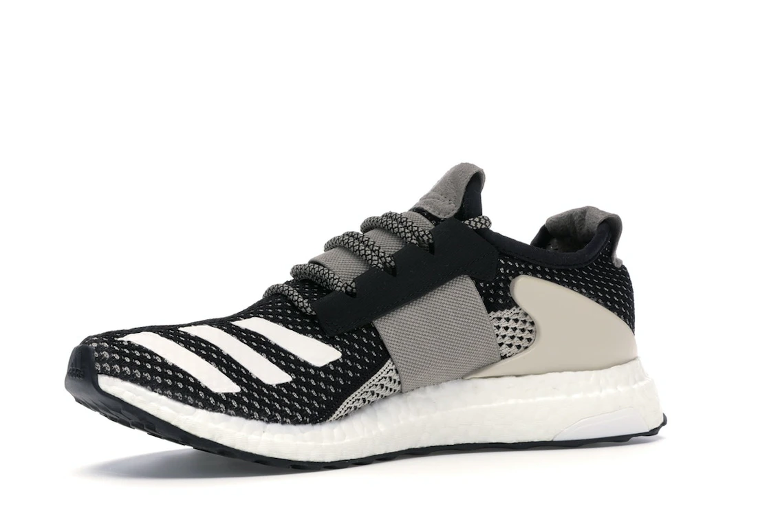 Vue 16 de adidas ADO Ultra Boost Day One Clear Brown