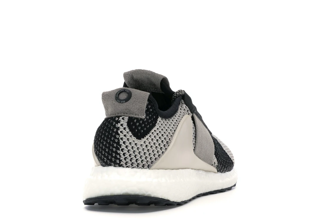 Vue 30 de adidas ADO Ultra Boost Day One Clear Brown