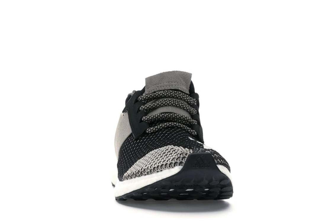 Vue 9 de adidas ADO Ultra Boost Day One Clear Brown