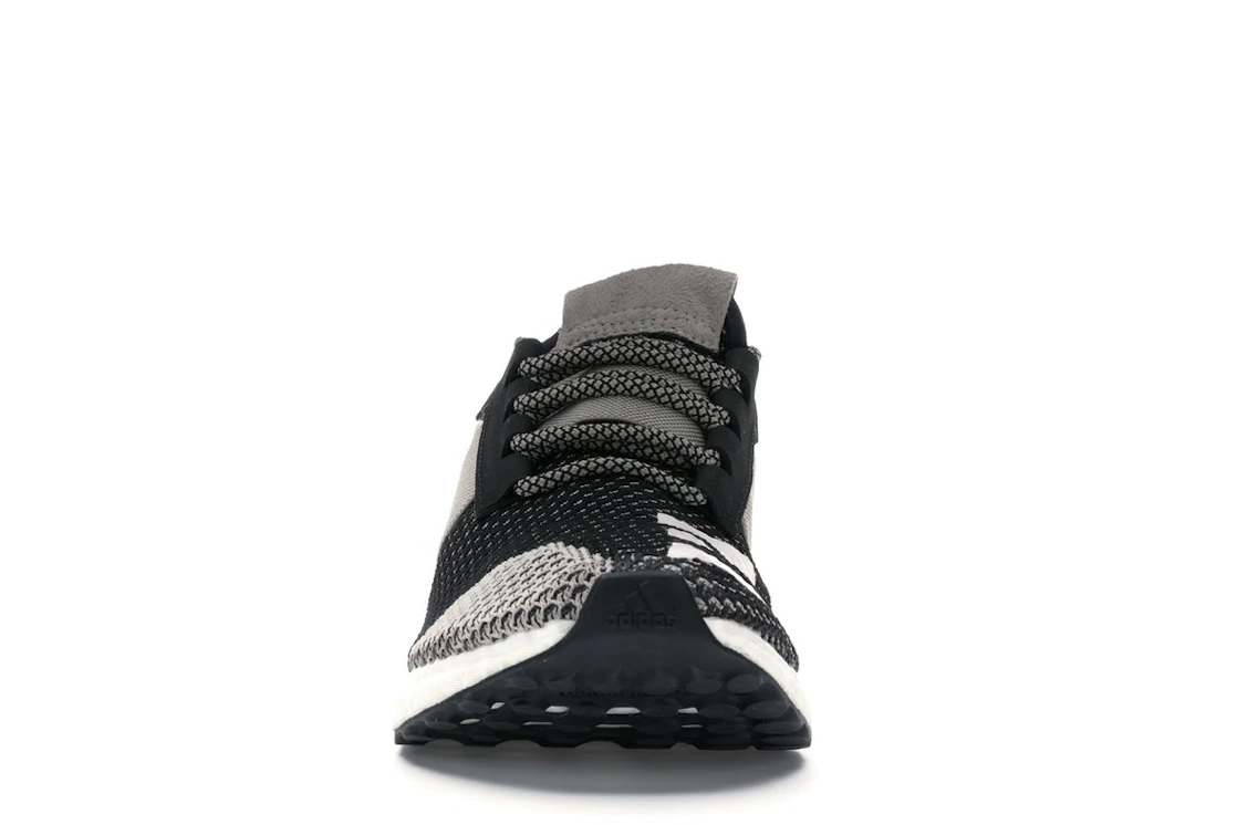 Vue 10 de adidas ADO Ultra Boost Day One Clear Brown