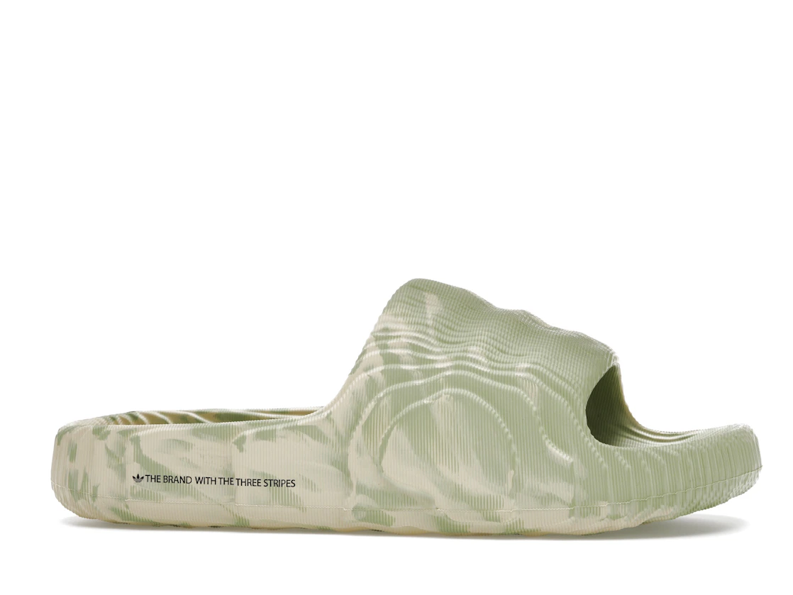 Vue 2 de adidas Adilette 22 Slides Magic Lime St Desert Sand