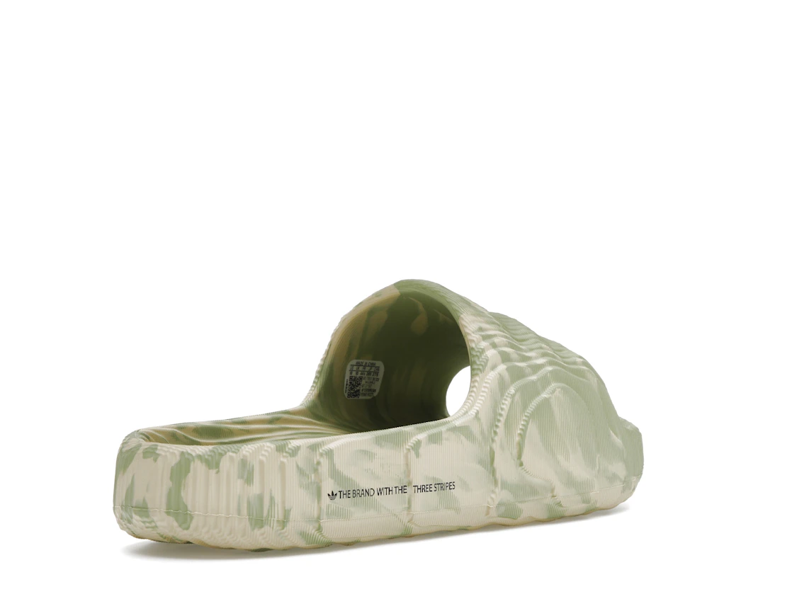 Vue 32 de adidas Adilette 22 Slides Magic Lime St Desert Sand