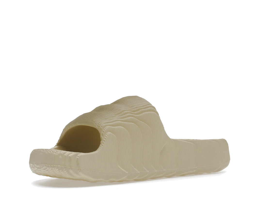Vue 15 de adidas Adilette 22 Slides St Desert Sand