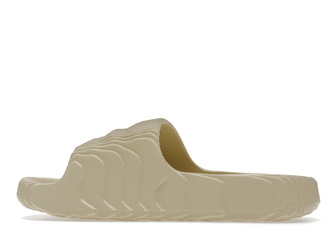 Vue 20 de adidas Adilette 22 Slides St Desert Sand