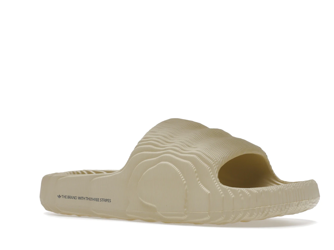 Vue 4 de adidas Adilette 22 Slides St Desert Sand