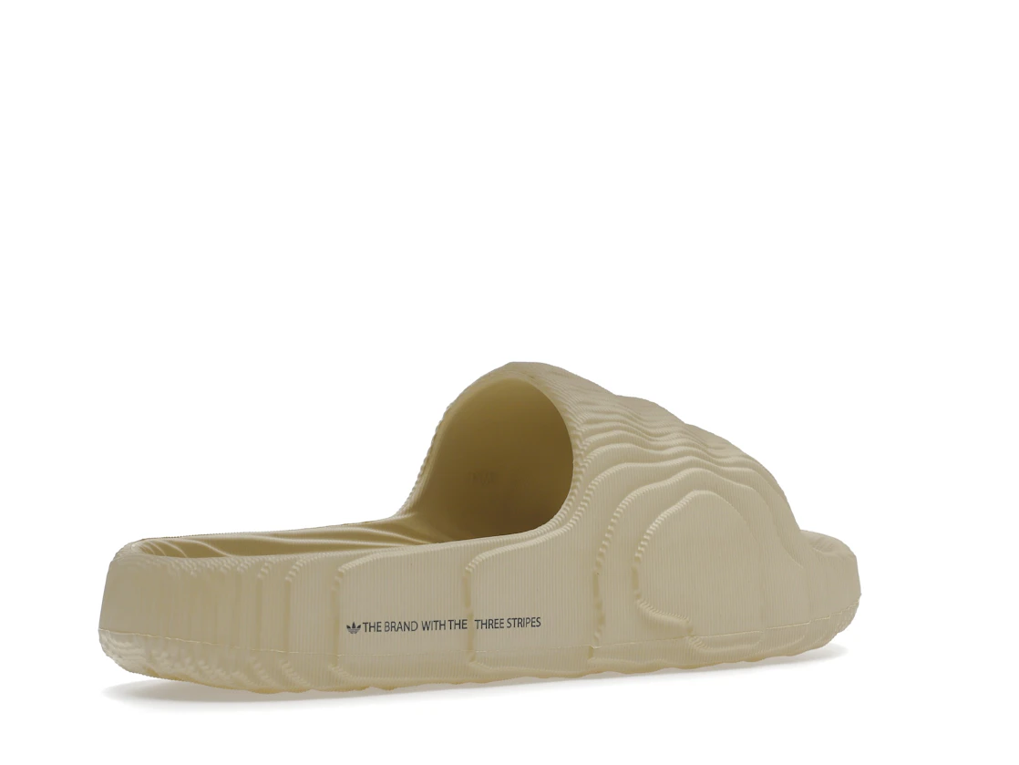 Vue 33 de adidas Adilette 22 Slides St Desert Sand