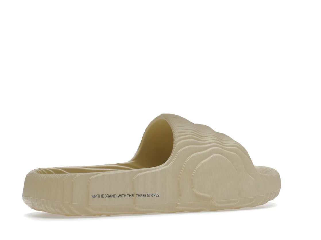 Vue 34 de adidas Adilette 22 Slides St Desert Sand