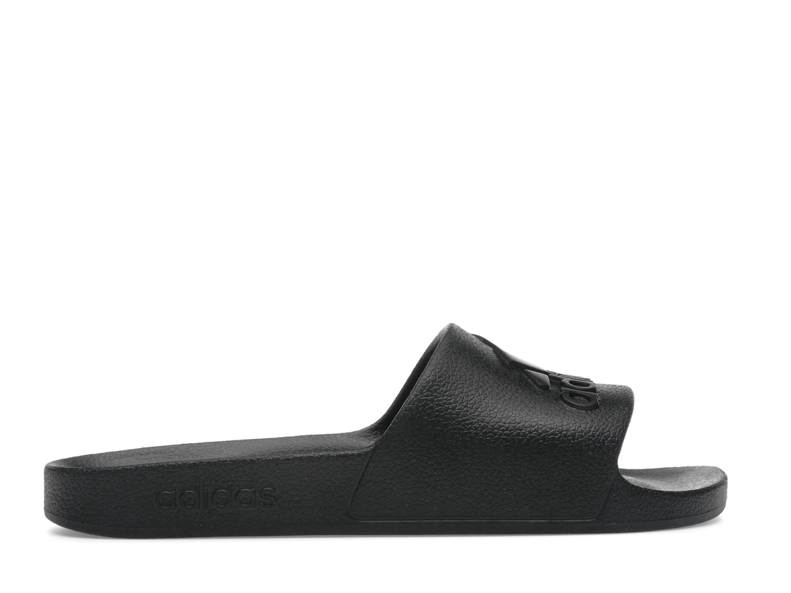 Vue 36 de adidas Adilette Aqua Slides Core Black Logo