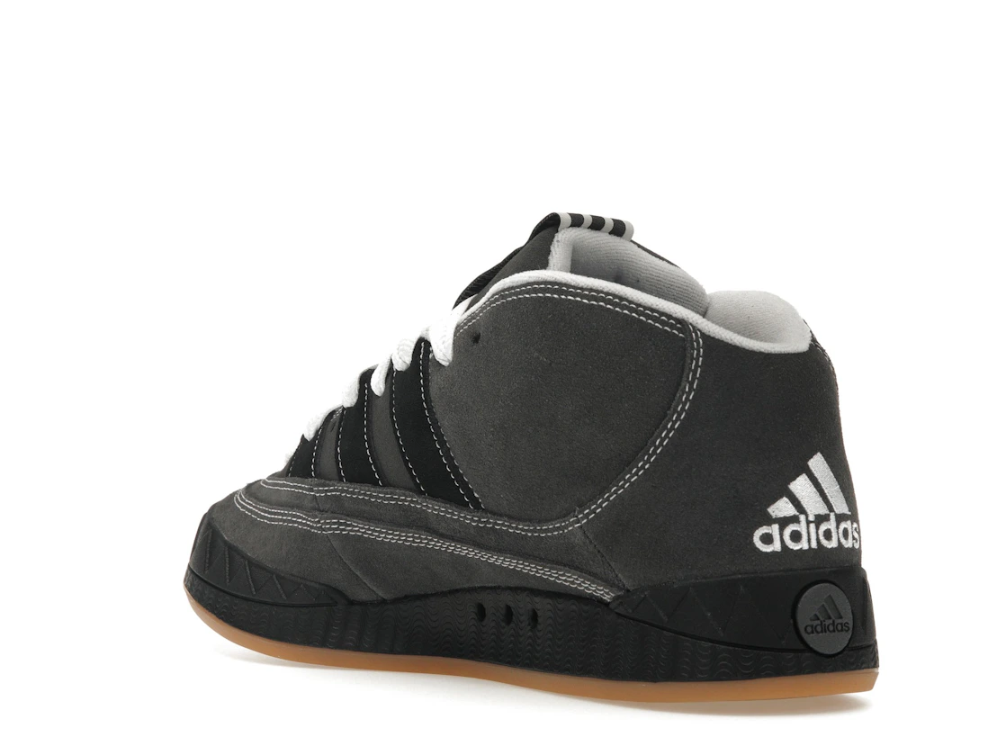 Vue 24 de adidas Adimatic Mid YNuK Grey