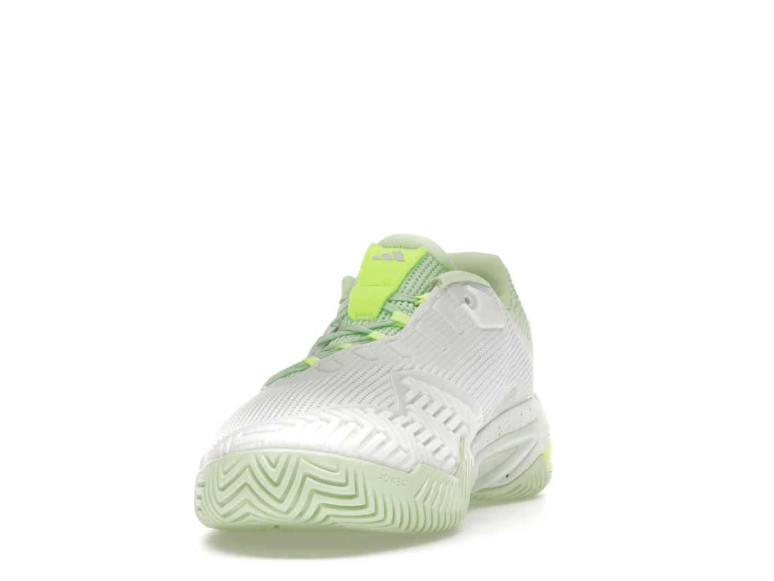 Vue 12 de adidas Barricade 13 Cloud White Core Black Semi Green Spark