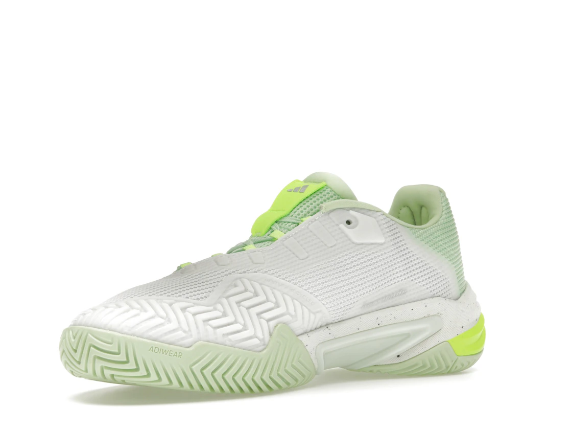Vue 15 de adidas Barricade 13 Cloud White Core Black Semi Green Spark