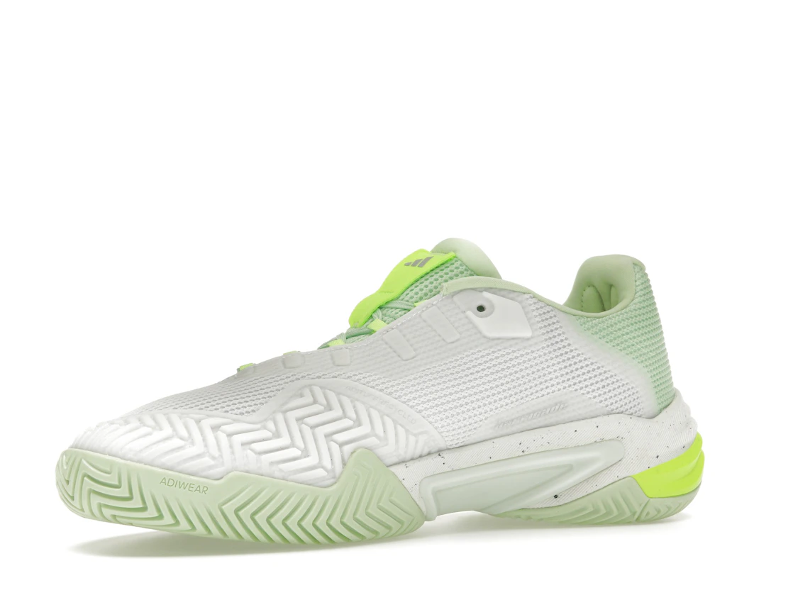 Vue 16 de adidas Barricade 13 Cloud White Core Black Semi Green Spark