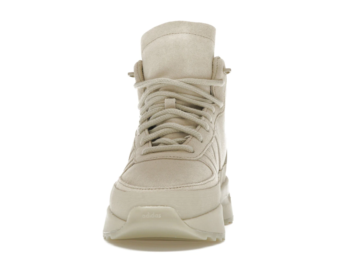 Vue 11 de adidas Fear of God Athletics Los Angeles Hikers Sesame
