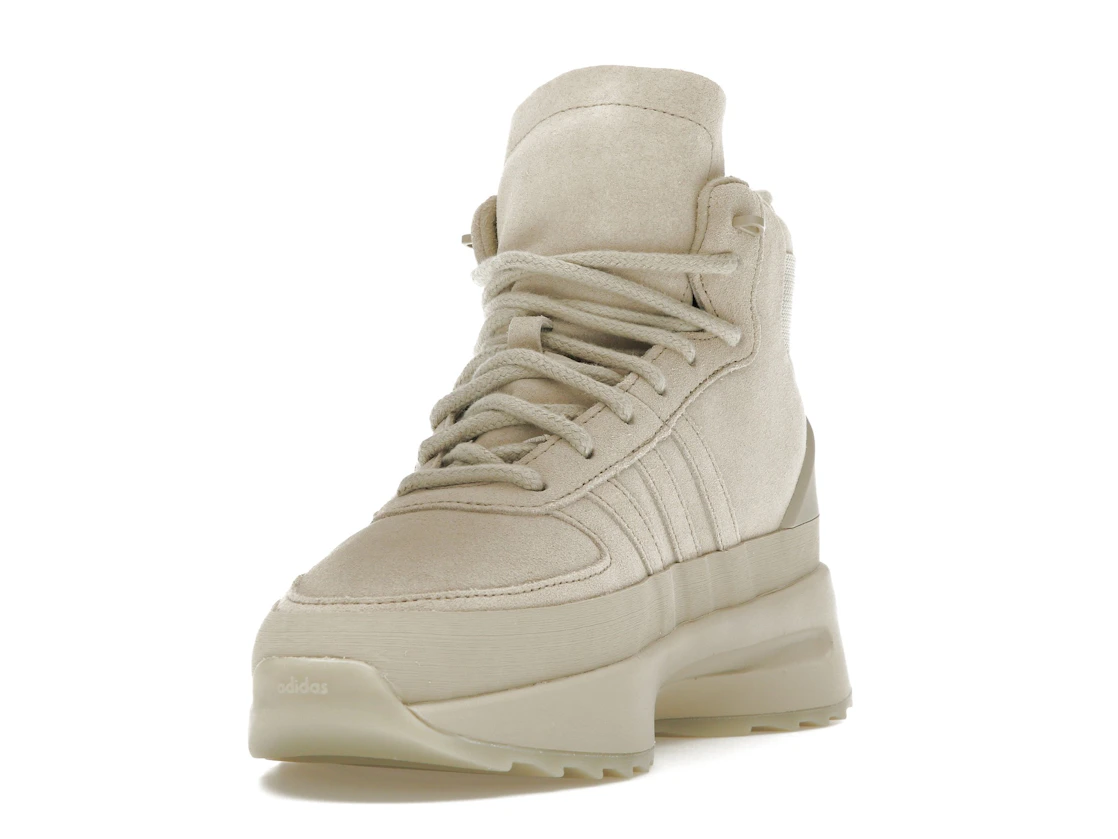 Vue 13 de adidas Fear of God Athletics Los Angeles Hikers Sesame