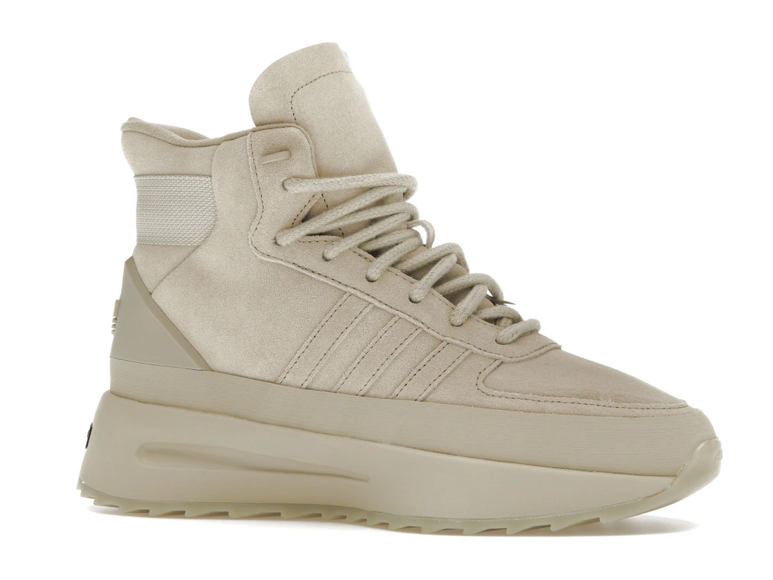 Vue 3 de adidas Fear of God Athletics Los Angeles Hikers Sesame