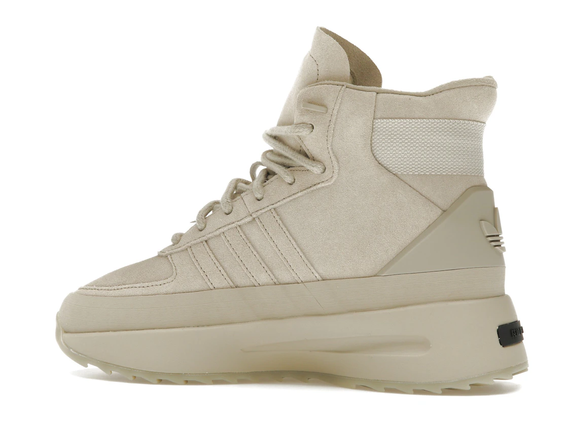Vue 21 de adidas Fear of God Athletics Los Angeles Hikers Sesame