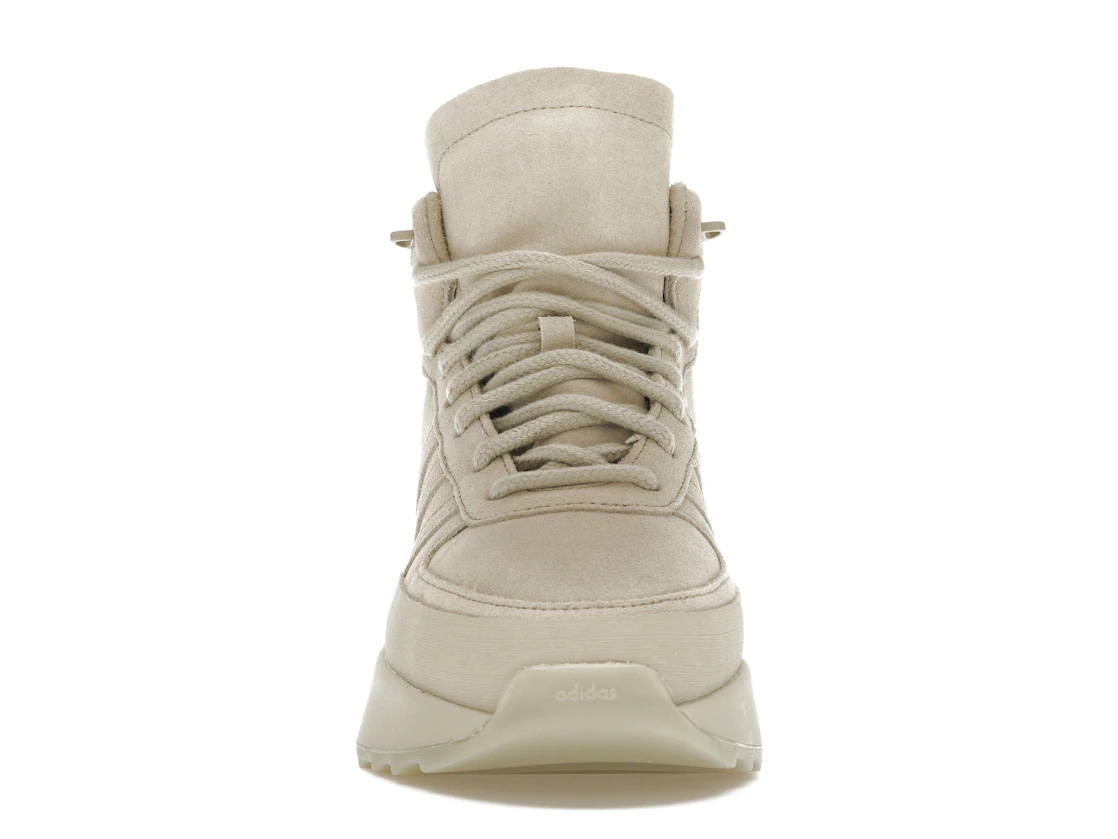 Vue 10 de adidas Fear of God Athletics Los Angeles Hikers Sesame