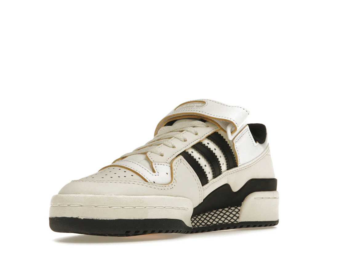Vue 14 de adidas Forum 84 Low Off White Core Black Footwear White 