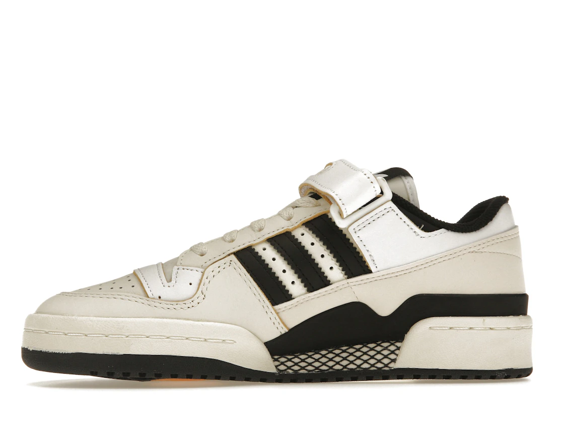 Vue 18 de adidas Forum 84 Low Off White Core Black Footwear White 