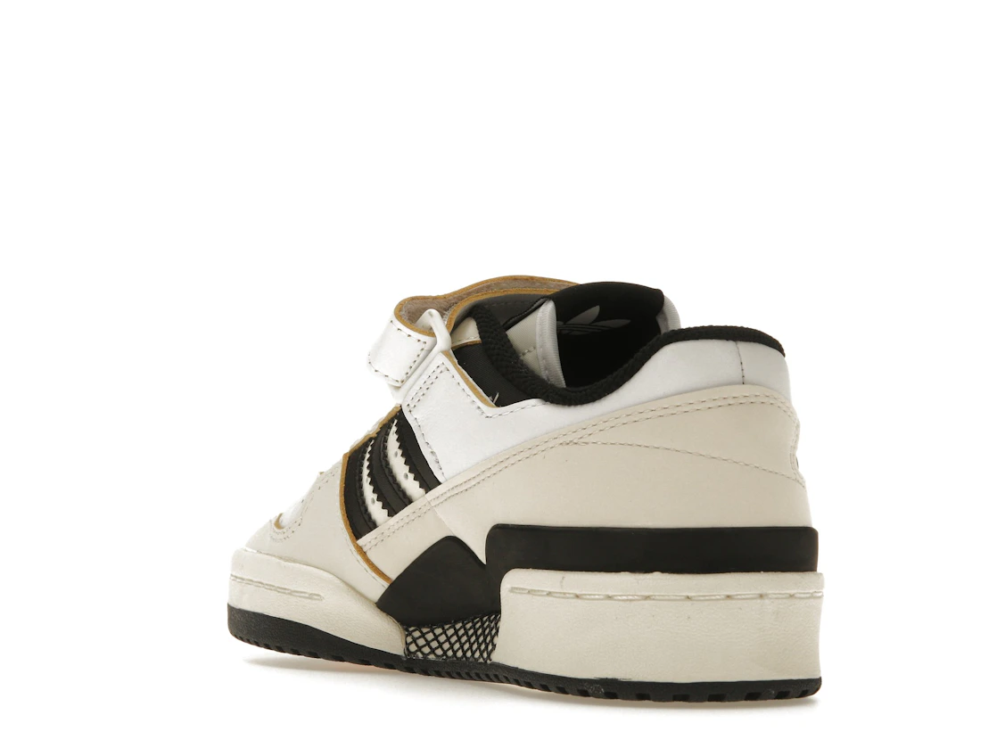Vue 25 de adidas Forum 84 Low Off White Core Black Footwear White 