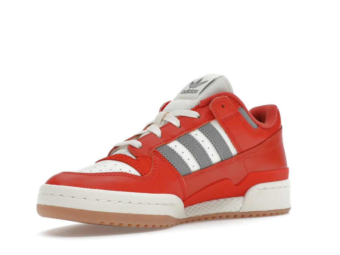 Vue 15 de adidas Forum Low Classic Preloved Red Gum