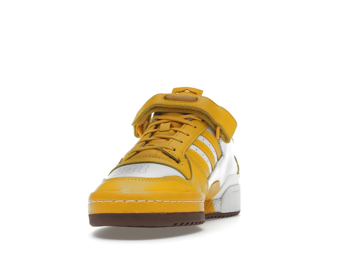 Vue 12 de adidas Forum Low M&M's Yellow White