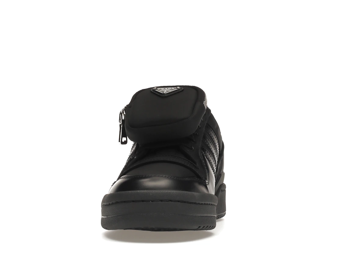 Vue 11 de adidas Forum Low Prada Black