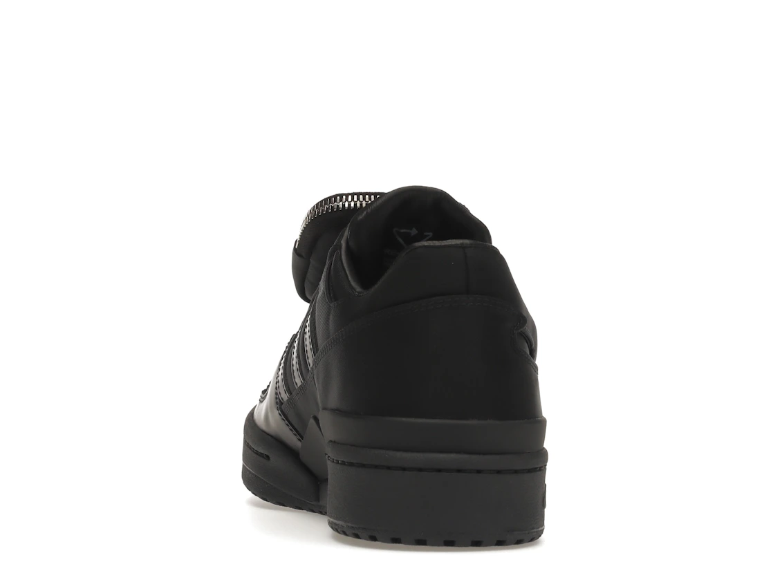 Vue 27 de adidas Forum Low Prada Black