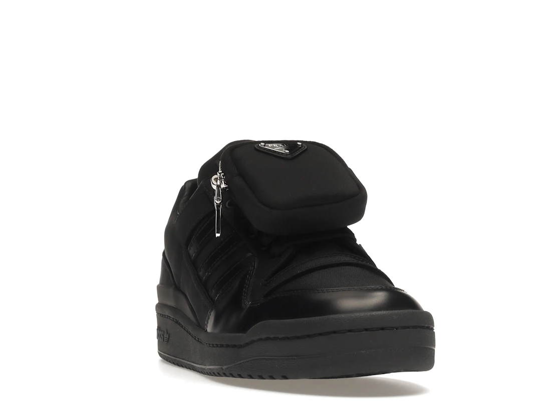 Vue 8 de adidas Forum Low Prada Black
